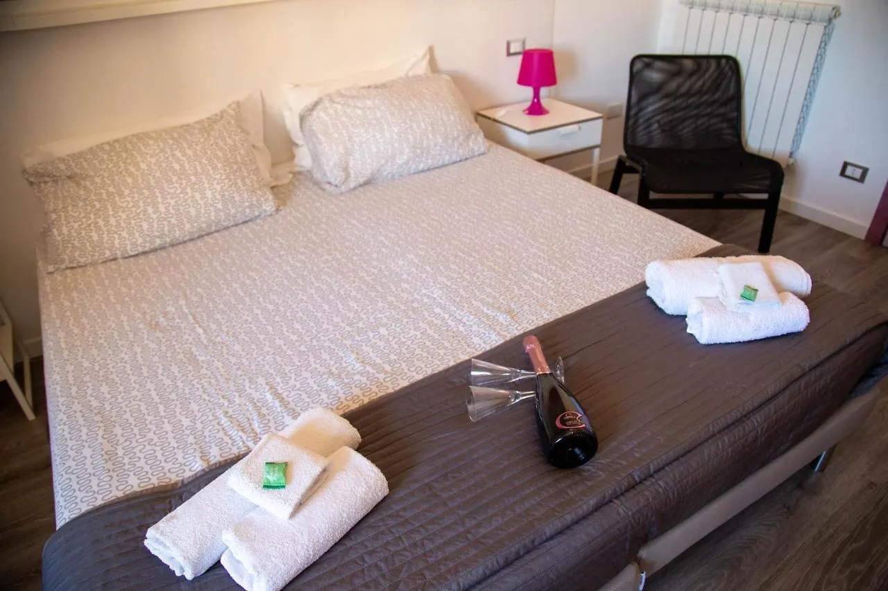 B&B Del Centro E Spa Партинико 3*,